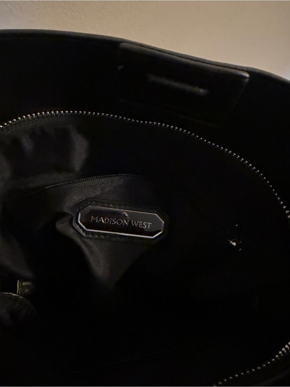 Handbag - Picture 4 of 4